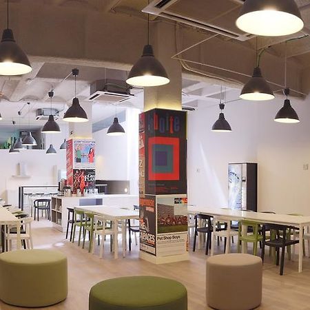 Hola Hostal Eixample برشلونة المظهر الخارجي الصورة