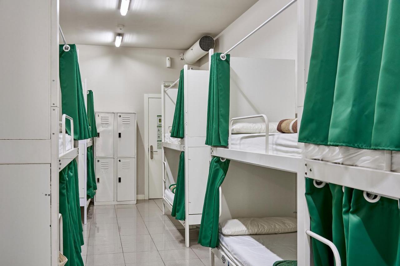 Hola Hostal Eixample برشلونة المظهر الخارجي الصورة
